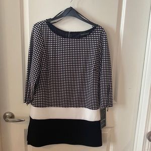 NWT Frank Lyman Black, White, & Gingham Tunic Top